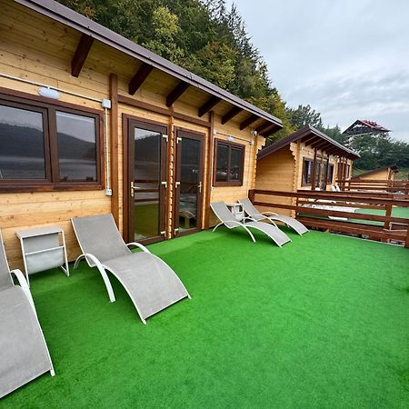 Holiday Bicaz Bungalows On The Lake Buitenkant foto