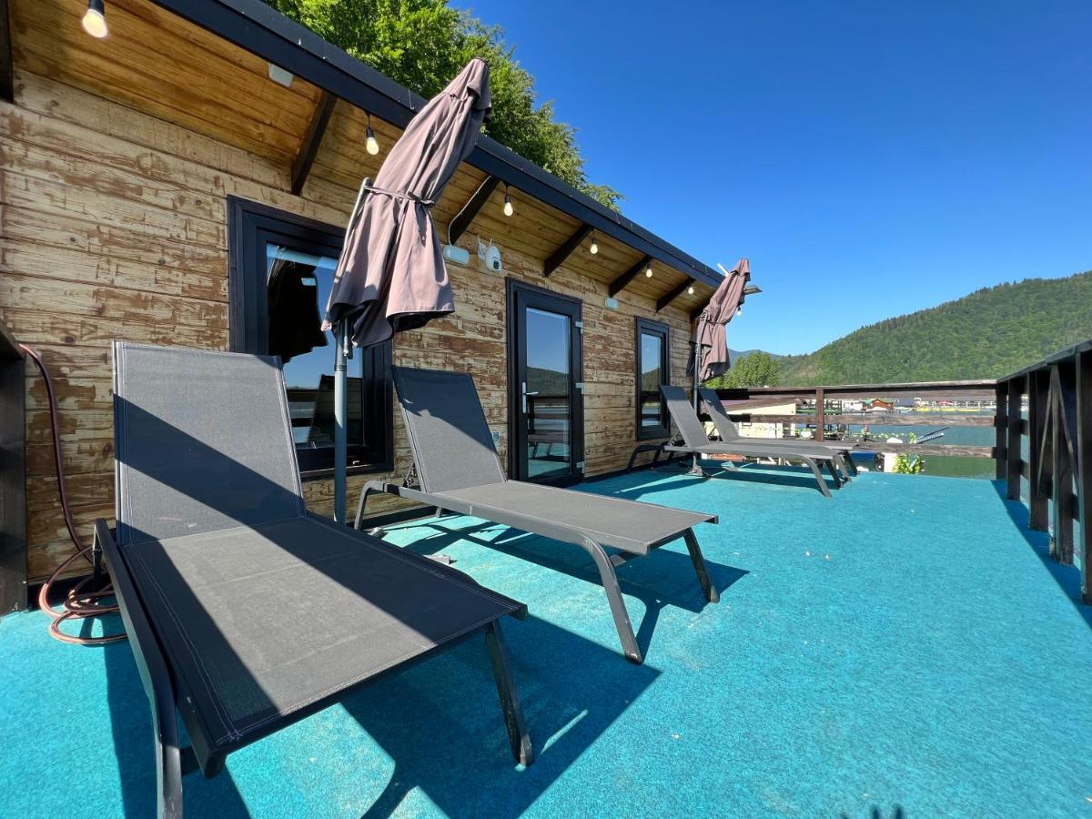 Holiday Bicaz Bungalows On The Lake Buitenkant foto
