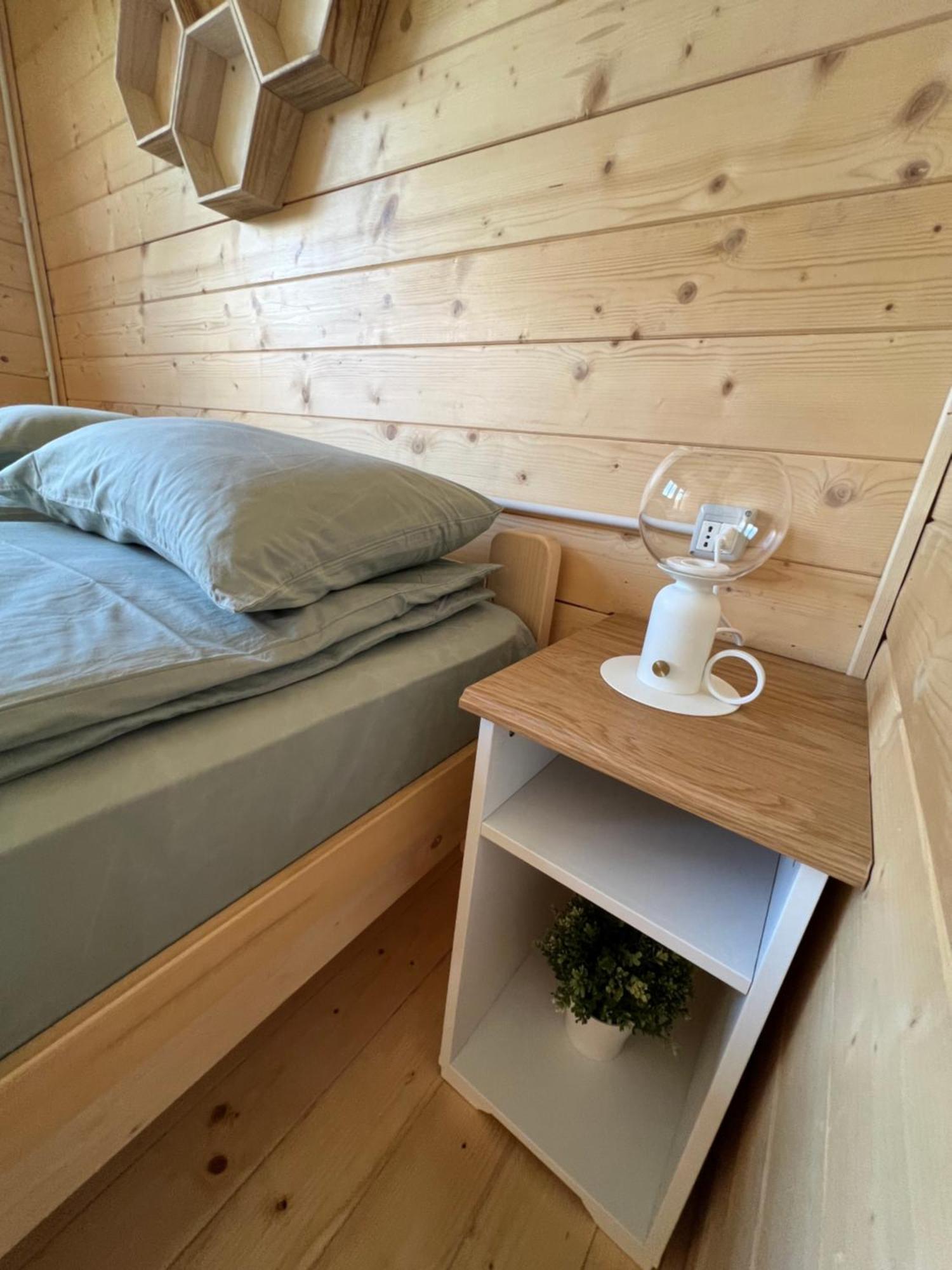 Holiday Bicaz Bungalows On The Lake Buitenkant foto