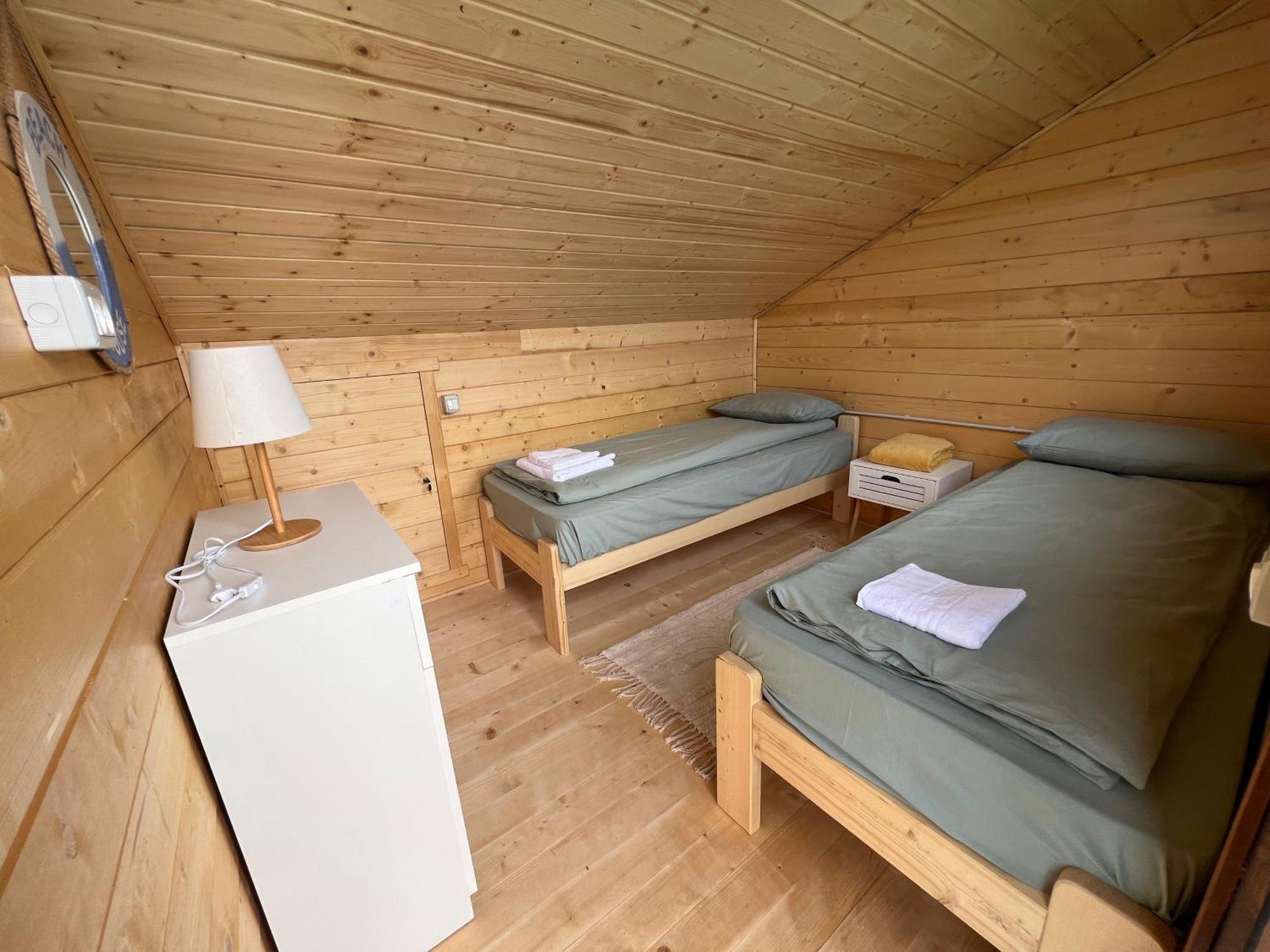 Holiday Bicaz Bungalows On The Lake Buitenkant foto