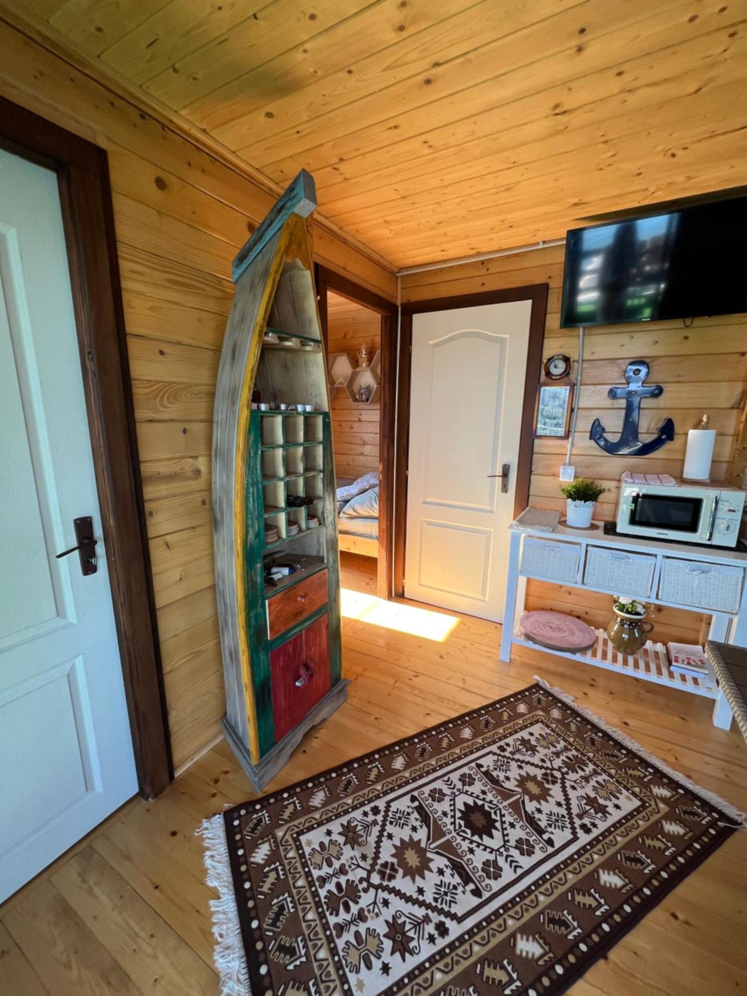 Holiday Bicaz Bungalows On The Lake Buitenkant foto