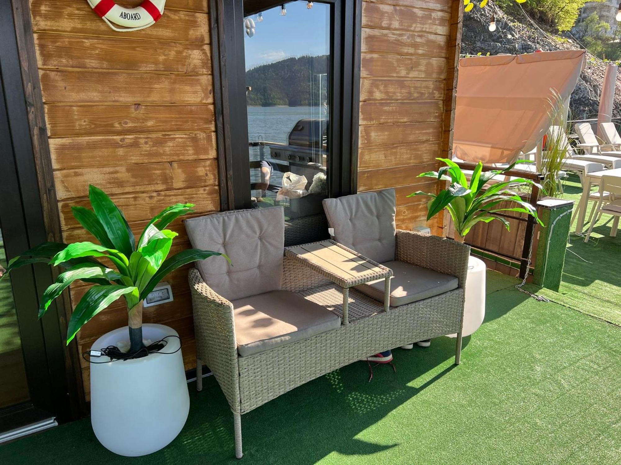 Holiday Bicaz Bungalows On The Lake Buitenkant foto